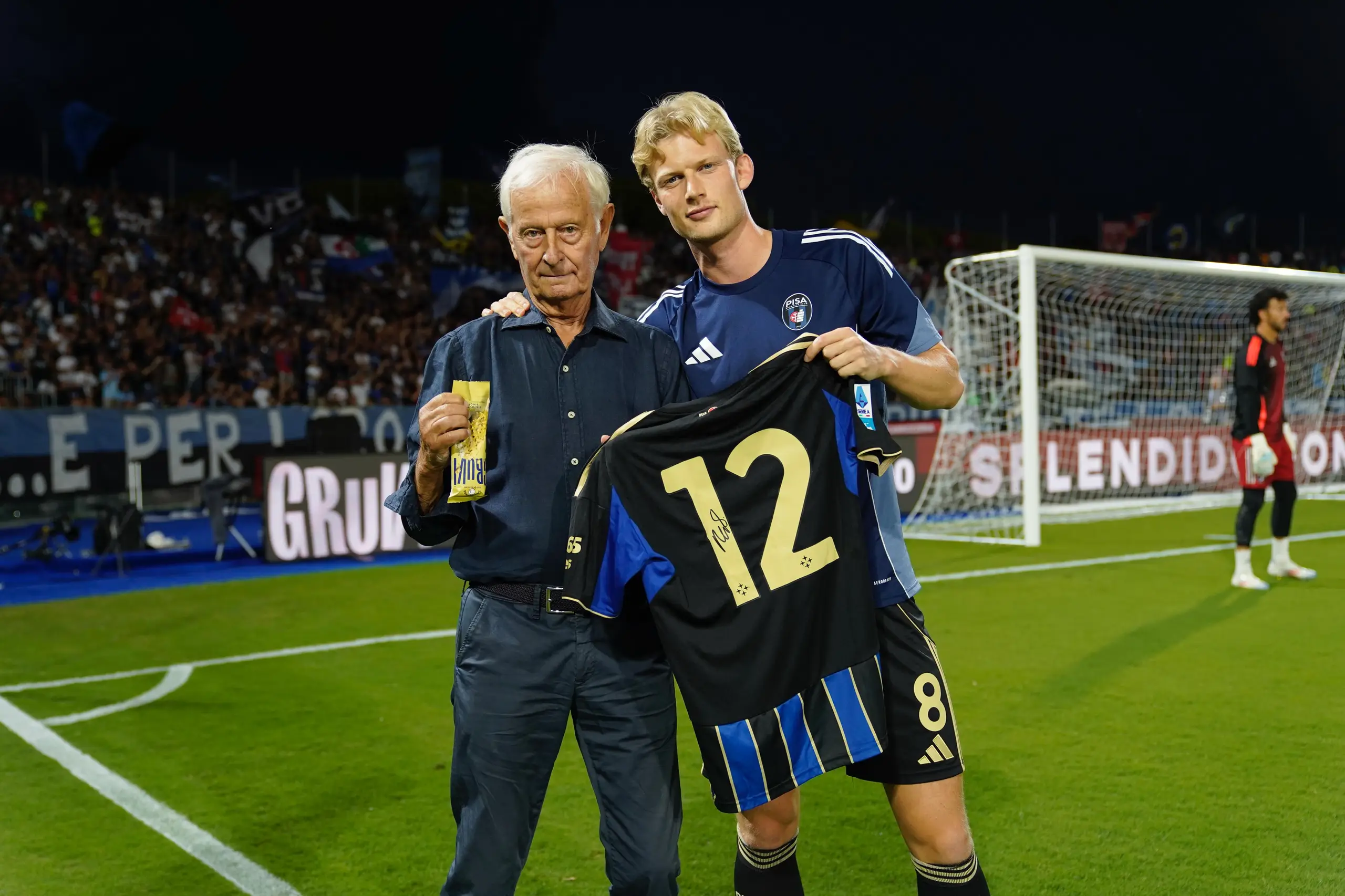 fan-of-the-match-2526