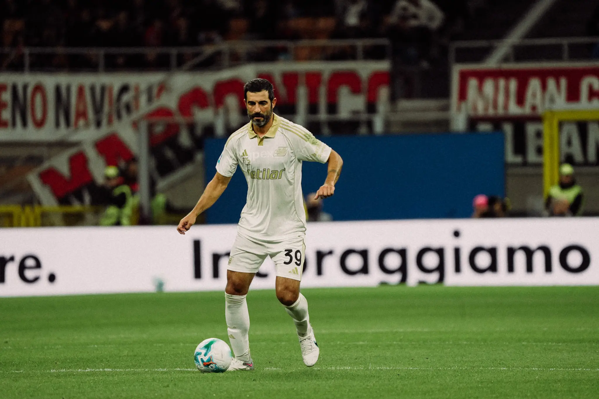 Report Sanitario: Raul Albiol 4 DSC0148