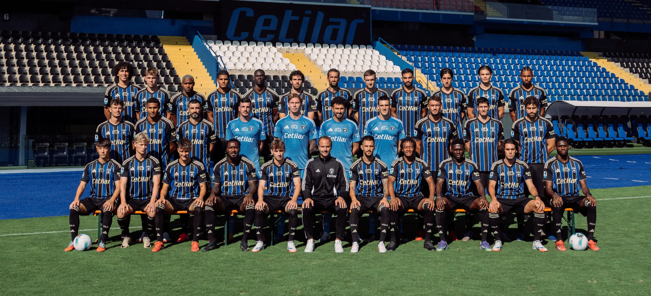 FOTO SQUADRA e1767180454782
