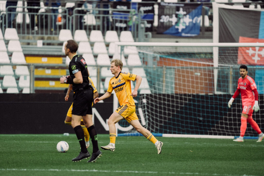 30) Como-Pisa 5-0 (Foto Cecchi) (47)