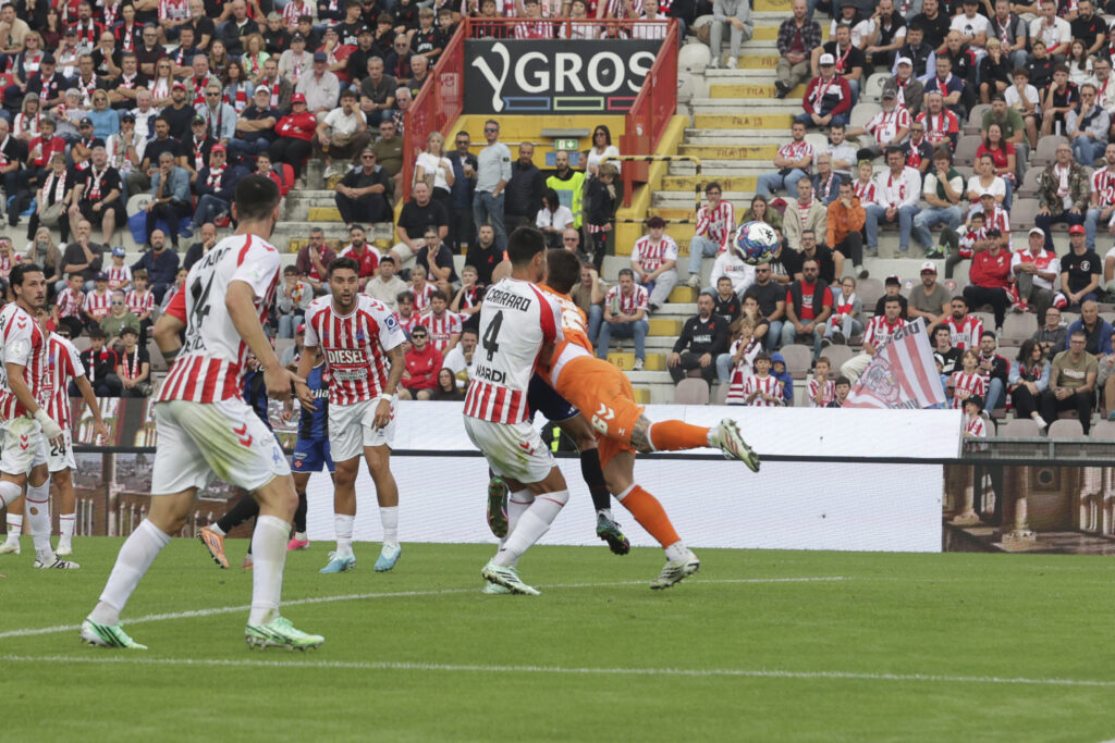 during L.R. Vicenza vs Pisa SC, 6° Serie B BKT 2026-27 game at Romeo Menti stadium in Vicenza (VI), Italy, on October 11, 2026. (Photo by Davide Casentini)