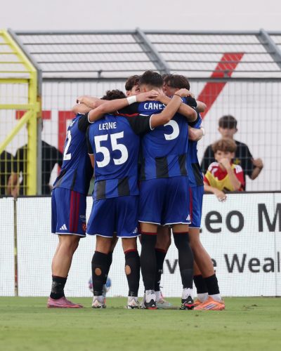 Stefano Moreo (32 Pisa Sporting Club) esulta con i compagni dopo il gol   durante la partita di Serie B tra Mantova e Pisa allo stadio Danilo Martelli Pata Stadium di Mantova, Italia - Domenica 20 Settembre 2026. Sport - Calcio. (Foto di Stefano Nicoli/Lapresse)